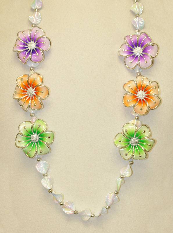 Handstrung PGG Flower and Pearl Leaf Beads- Flower Themed Mardi