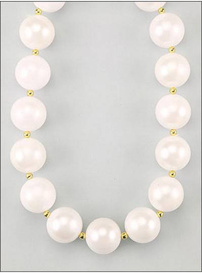 60 18mm Round Pearl White Mardi Gras Beads